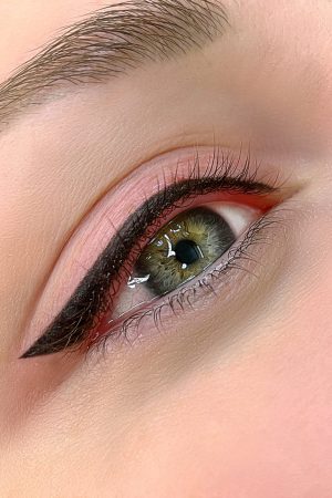 Facetune_03-01-2023-12-25-59